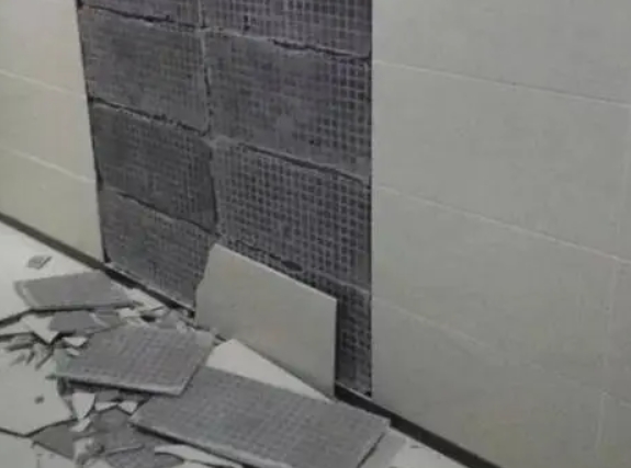 长子瓷砖空鼓维修公司分享下长子墙砖松动维修的知识
